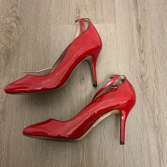 Shoes - Red heels